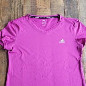 ⛹🏻‍♀️Adidas workout shirt⛹🏻‍♀️